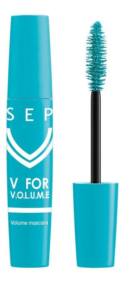 blue mascara for statement lashes.